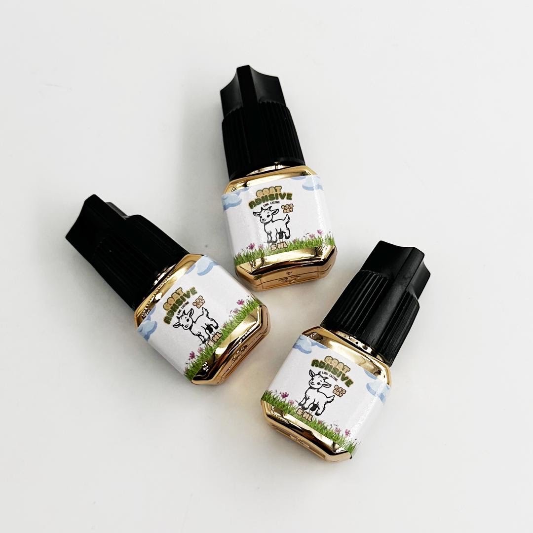 GOAT Lash Adhesive – 0.5 Sec Dry Time Black Adhesive