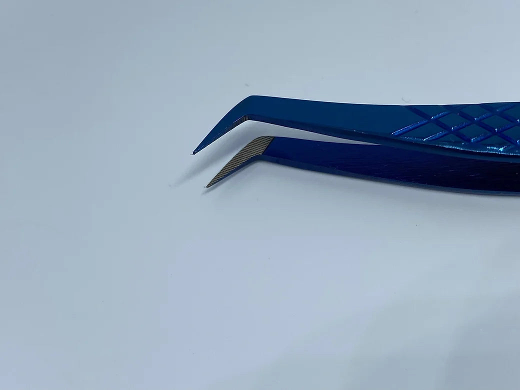 Cobalt Lash Tweezers