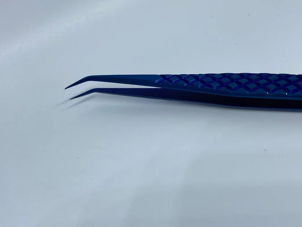 Cobalt Lash Tweezers